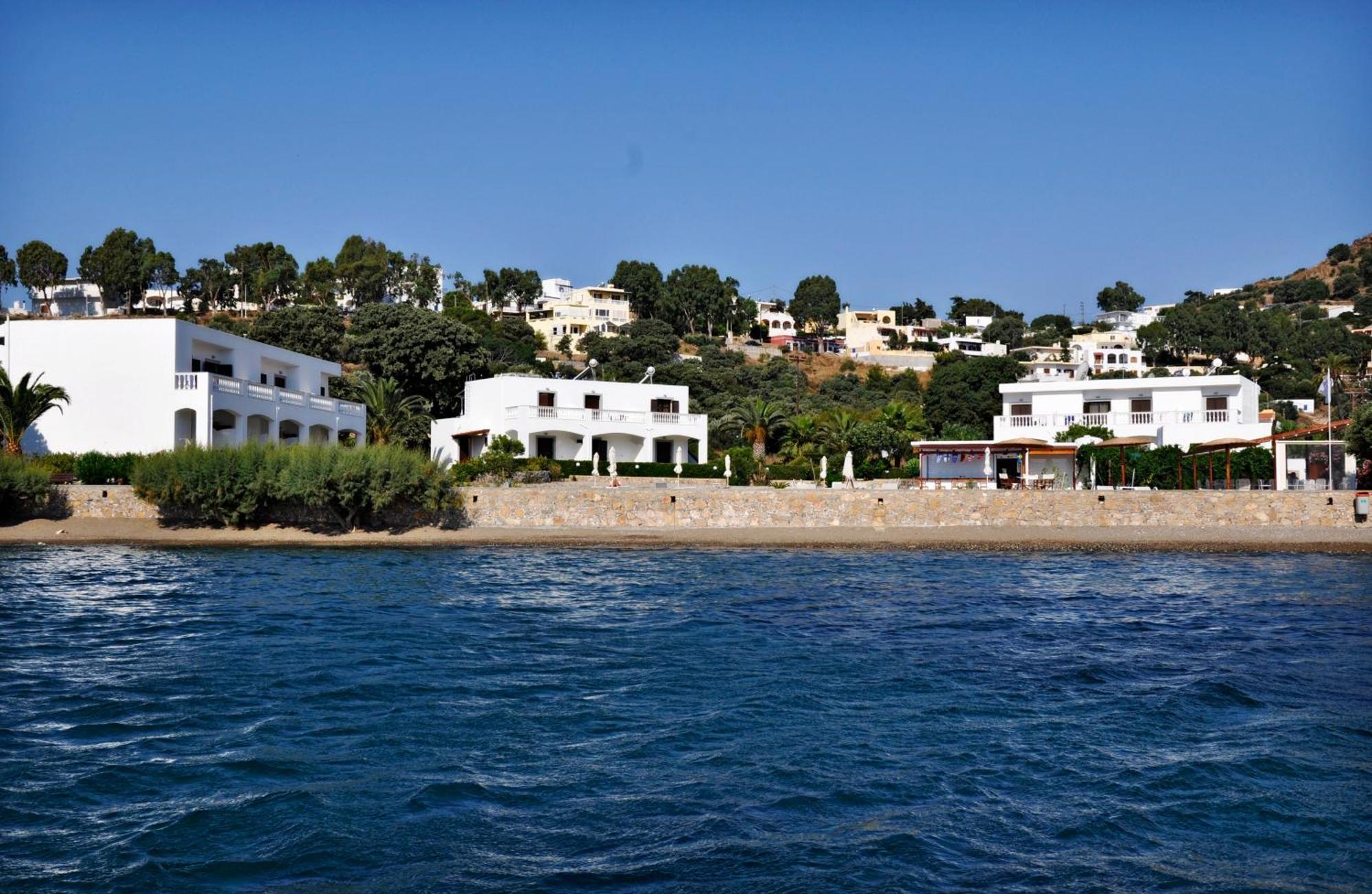 Tony'S Beach Vromolithos Dış mekan fotoğraf