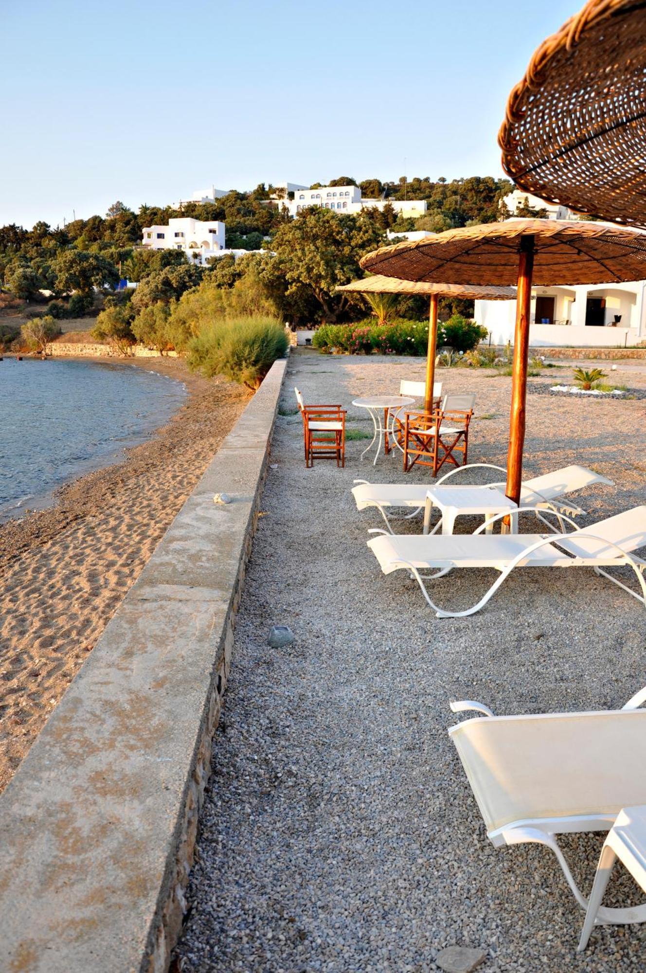 Tony'S Beach Vromolithos Dış mekan fotoğraf