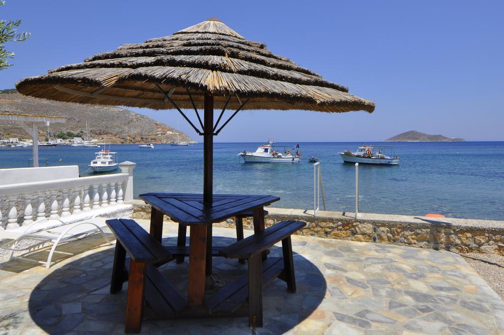 Tony'S Beach Vromolithos Dış mekan fotoğraf