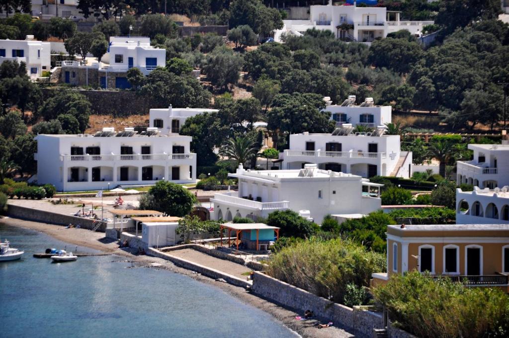 Tony'S Beach Vromolithos Dış mekan fotoğraf