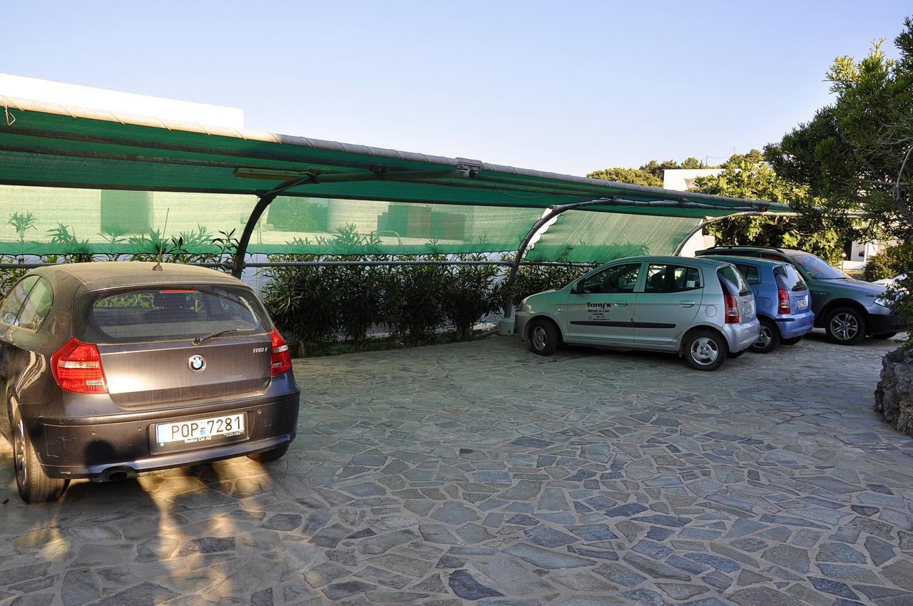 Tony'S Beach Vromolithos Dış mekan fotoğraf